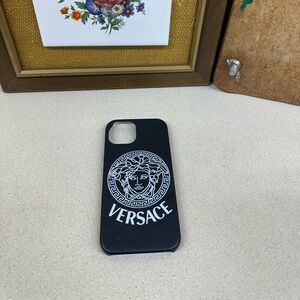 Versace Black and White Medusa Phone Case IPhone 13 Reproduction
